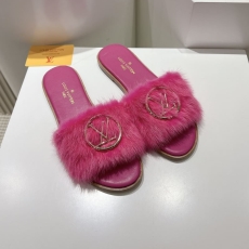 Louis Vuitton Slippers